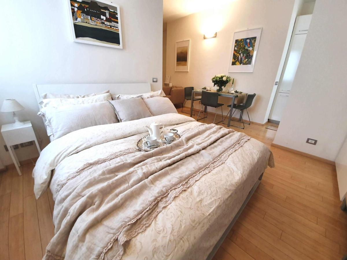 Corso Vercelli Apartment Milano Exterior foto